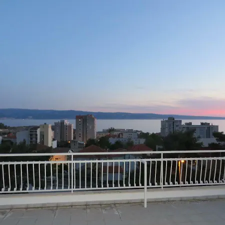 Apartmani Raos Dugi Rat Exterior photo